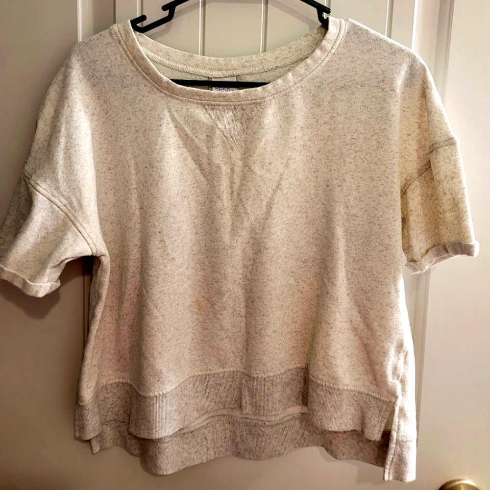 Short sleeve active wear.